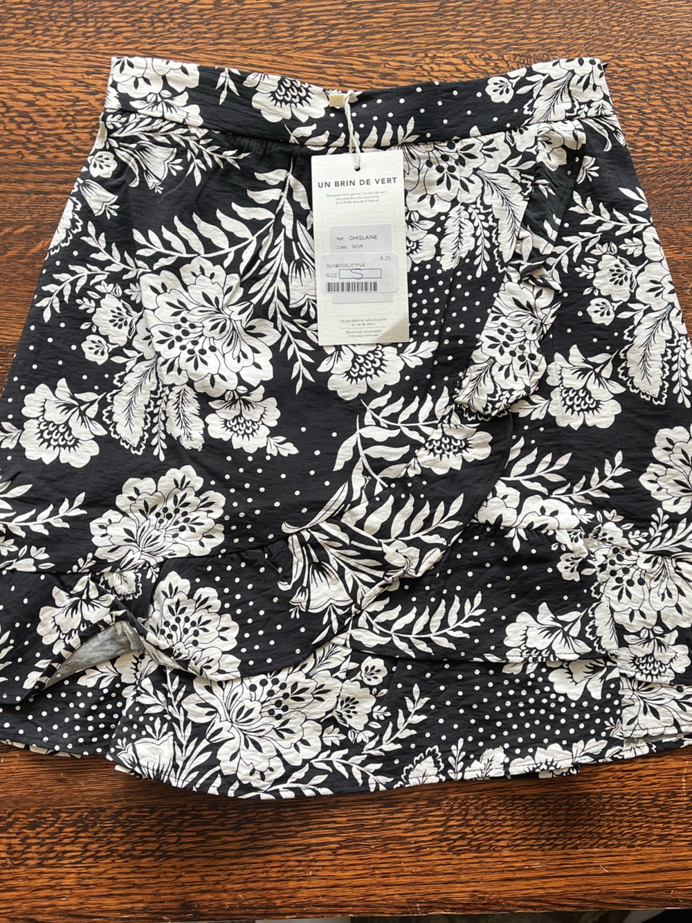 Grace & Mila Black & White Floral A-Line Skirt